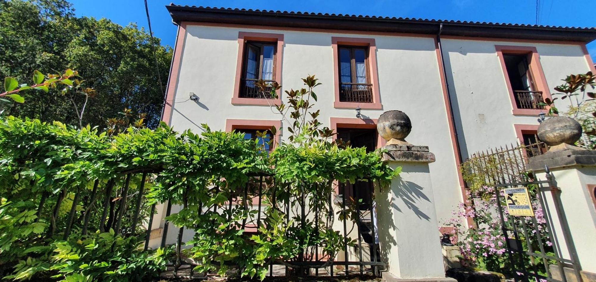 La Casona De La Vega Junto A Onís المظهر الخارجي الصورة